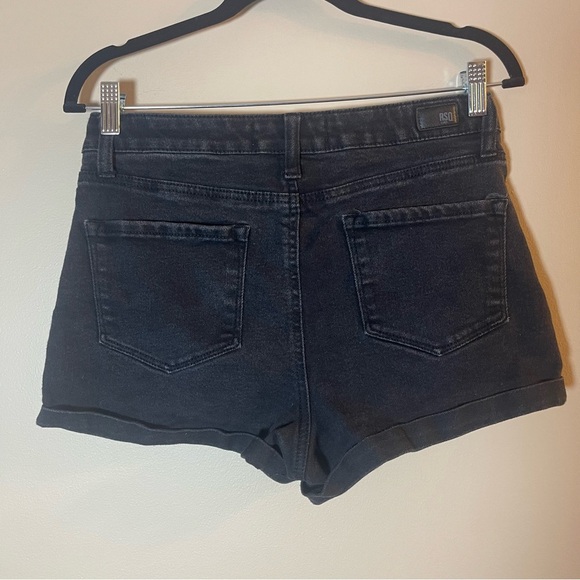 RSQ Dark Wash Jean Shorts - Picture 4 of 7